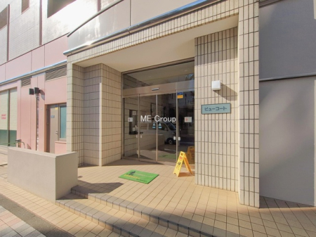 �G���g�����X -