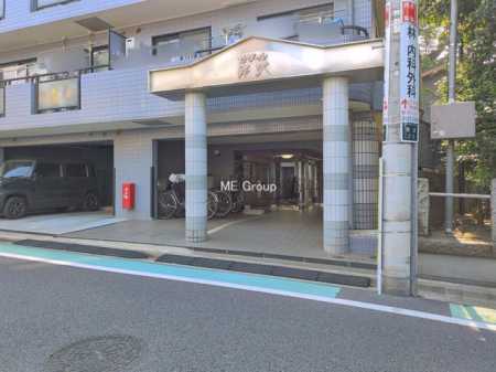 �G���g�����X -