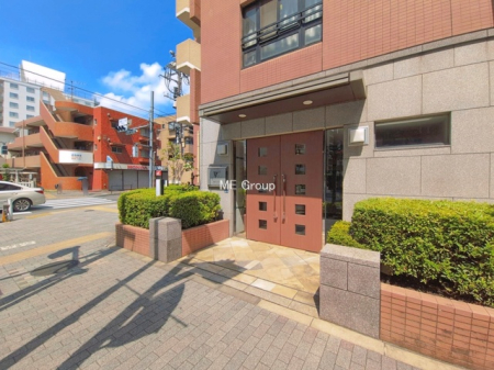 �G���g�����X -