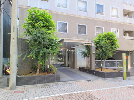 �G���g�����X -