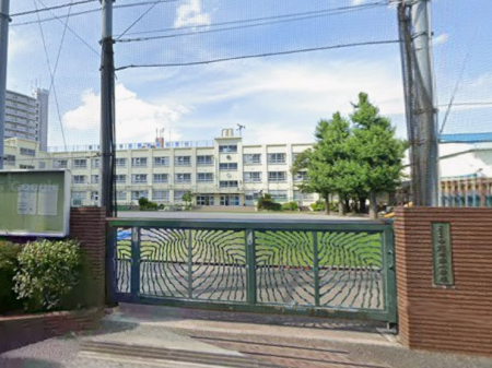 ���ӊ� ���w�Z 530m ����旧����{�����w�Z