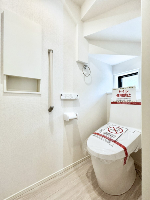 �g�C�� �E�H�V�����b�g�t���g�C����1�K��2�K���ꂼ��ɔz�u����Ă��ĂƂĂ��֗��ł��B 