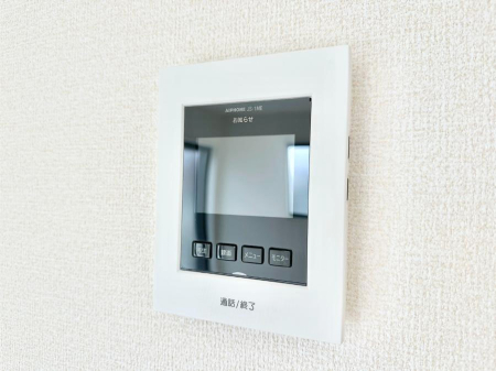 ���̑����� TV���j�^�[�t���C���^�[�t�H���Ŗh�Ɩʂ����S�ł��B