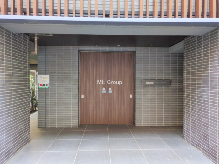 �G���g�����X -