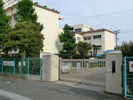 ���ӊ� ���w�Z 679m ����s���O�쏬�w�Z