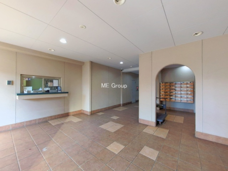 �G���g�����X -