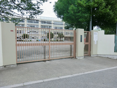 ���ӊ� ���w�Z 468m �����旧���E���w�Z