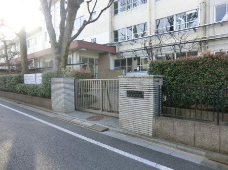 ���ӊ� ���w�Z 1300m ���n�旧�L�ʒ��w�Z