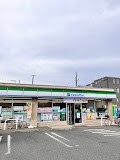 ���ӊ� �R���r�j 250m �t�@�~���[�}�[�g ���n�x�m����X
