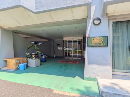 �G���g�����X -