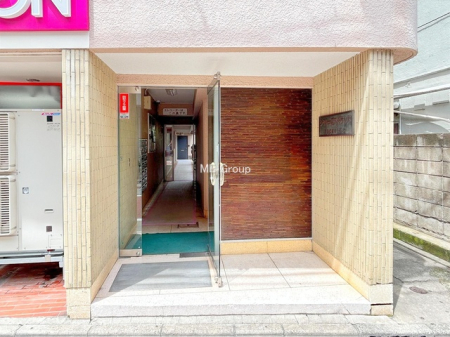 �G���g�����X -