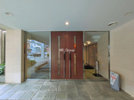�G���g�����X -