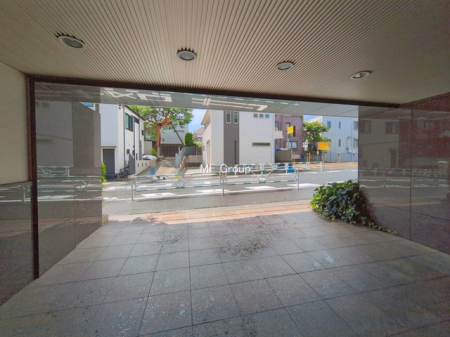 �G���g�����X -