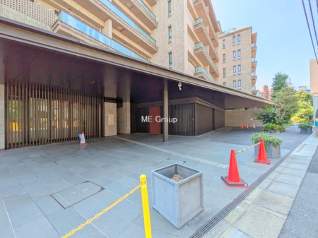 �G���g�����X -