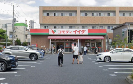 ���ӊ� �X�[�p�[ 300m �R���f�B�C�C�_�k�����X