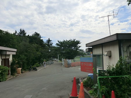 ���ӊ� ���� 400m �т��Ɍ���