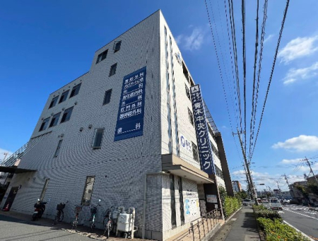 ���ӊ� �a�@ 800m �ؒ����N���j�b�N