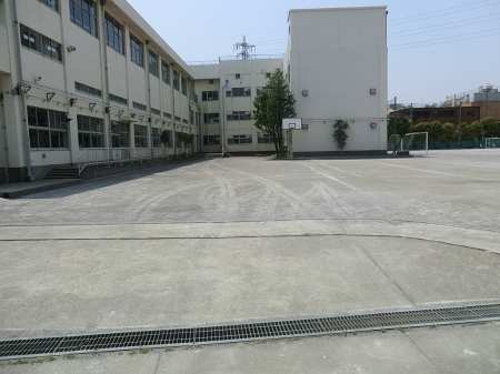 ���ӊ� ���w�Z 730m �����旧�J�����w�Z