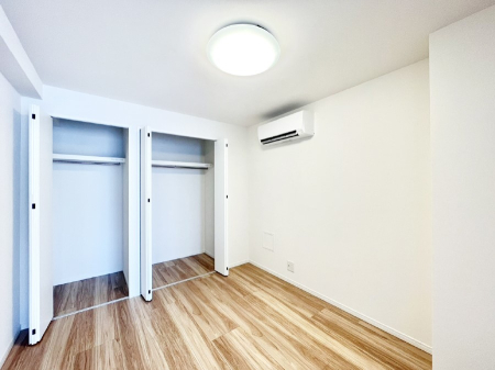 �q������ ���q���܂̂������Ƃ��Ă��I�ߗނ̐������ڂɕ֗��ȃN���[�[�b�g�t���̗m���B