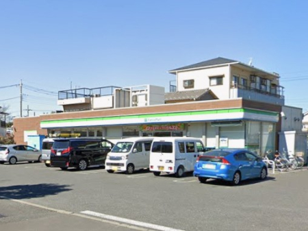 ���ӊ� �R���r�j 230m �t�@�~���[�}�[�g �]�ː�吙�ܒ��ړX