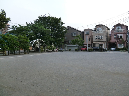 ���ӊ� ���� 200m �b��J������