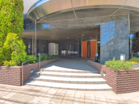 �G���g�����X -