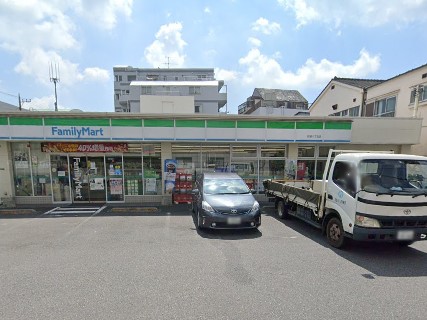 ���ӊ� �R���r�j 400m �t�@�~���[�}�[�g ���������ړX