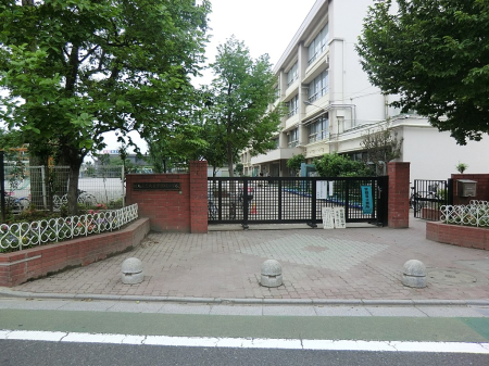 ���ӊ� ���w�Z 1050m ���n�旧���w���Ώ��w�Z