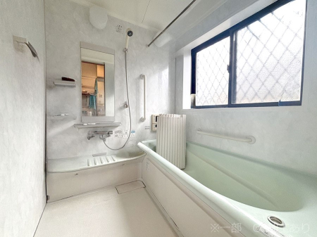 ���� ����̔�������Ă���閾�邢�������̂���o�X���[���@���ꕔCG���H����