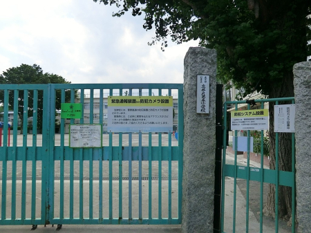 ���ӊ� ���w�Z 300m �����旧����ˑ�O���w�Z