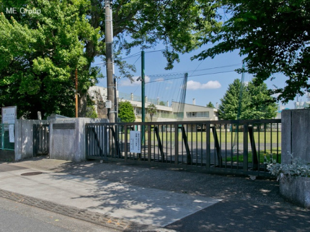 ���ӊ� ���w�Z 160m �����s���ŎR���w�Z