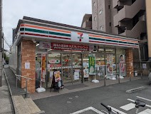 ���ӊ� �R���r�j 300m �Z�u��-�C���u�� ����牡�X