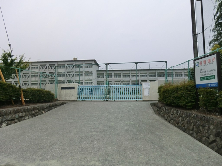 周辺環境 中学校 100m 青梅市立第二中学校
